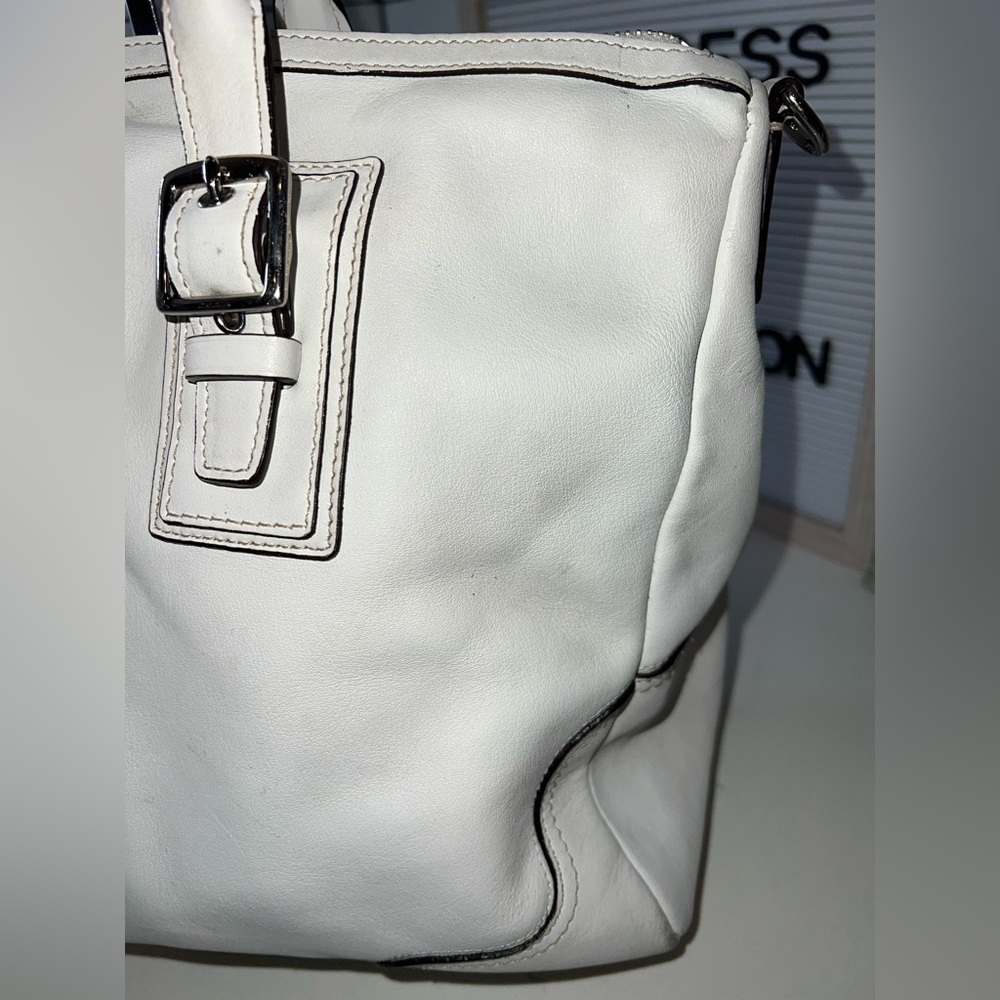 Coach Hampton F13811 | White Leather Satchel Bag | Bag Only | See Photos - Picture 11 of 16